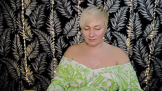 Olivia playful online show from 02.22.25