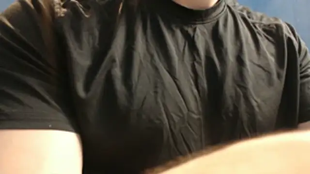 Snapshot of alex_blu chatting on 03.10.26 alex blu online show from 03.10.26