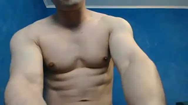 Snapshot of alex_blu chatting on 04.04.26 alex blu online show from 04.04.26