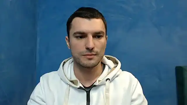 Snapshot of alex_blu chatting on 04.07.26 alex blu online show from 04.07.26