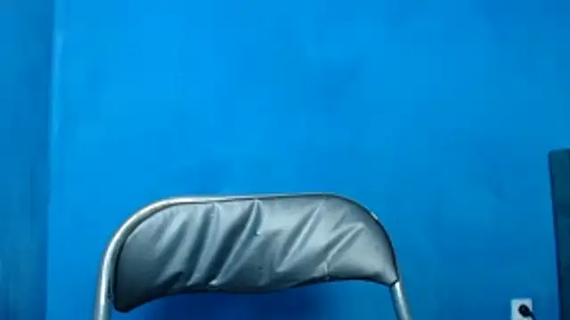 Snapshot of alex_blu chatting on 04.12.26 alex blu online show from 04.12.26