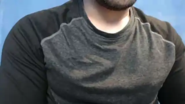 Snapshot of alex_blu chatting on 04.15.26 alex blu online show from 04.15.26