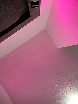 Snapshot of Cherrynoa chatting on 12.04.25 Cherrynoa online show from 12.04.25