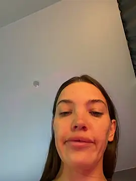 julia fly online show from 07.07.26