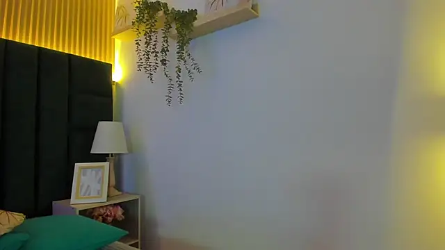 AntonellaaHot online show from 02.05.25