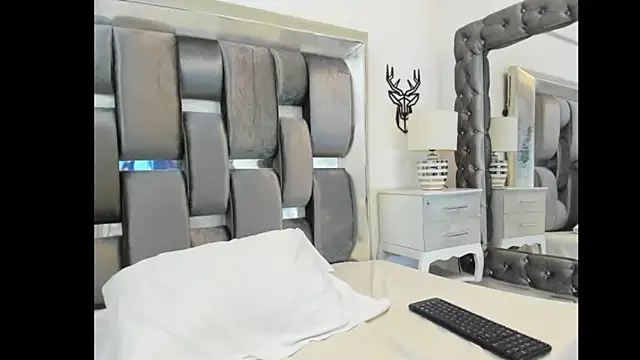 AntonellaaHot online show from 12.14.25