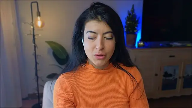 anabelcurvy online show from 12.15.24