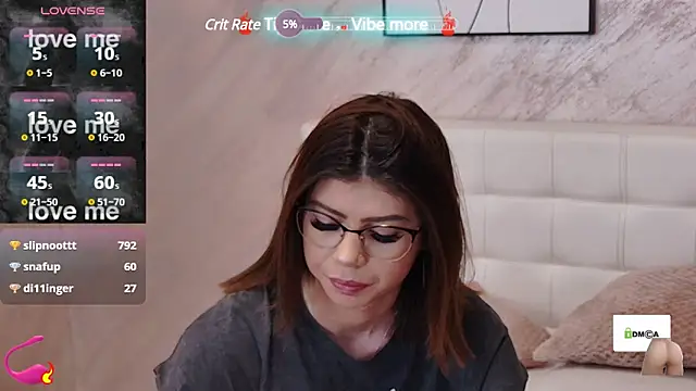 Sierra Halle online show from 01.14.25