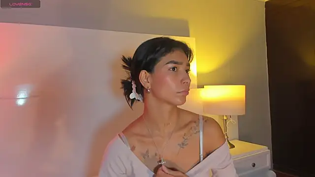 LauraAristizabal online show from 02.22.26