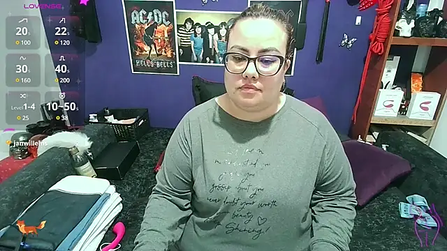 Snapshot of foxbell_lt chatting on 01.11.25 foxbell lt online show from 01.11.25