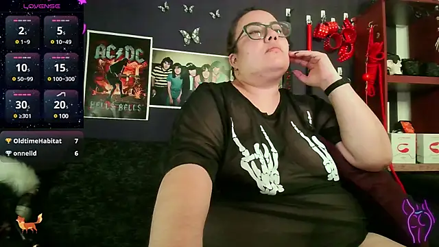 Snapshot of foxbell_lt chatting on 01.26.25 foxbell lt online show from 01.26.25