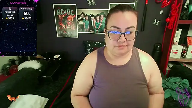 Snapshot of foxbell_lt chatting on 02.11.25 foxbell lt online show from 02.11.25