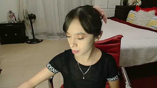 MINI Petite online show from 01.03.25