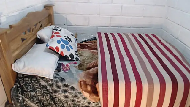 sexyjustin202 online show from 12.21.25