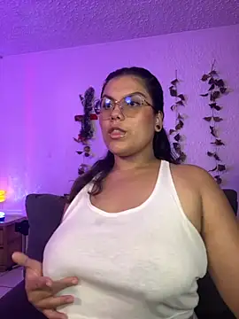 kittylu   online show from 10.03.25