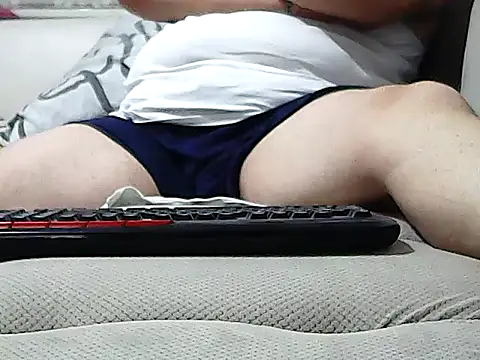 Snapshot of trucker8282 chatting on 11.15.25 trucker8282 online show from 11.15.25