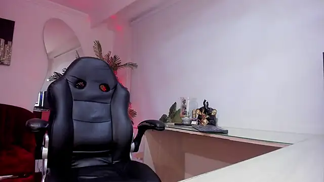 Meghan320 online show from 03.10.26