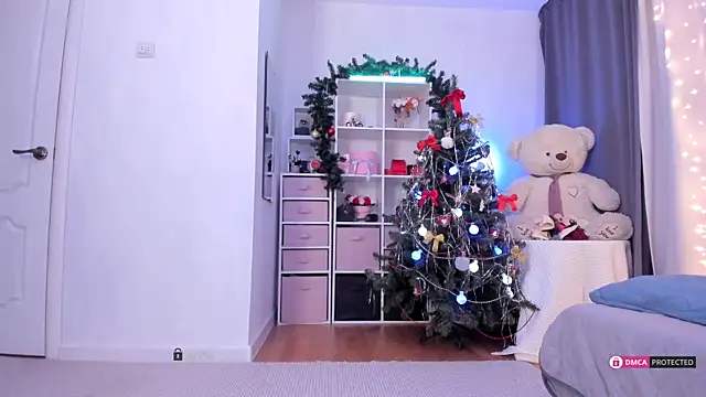 Karamelsw  online show from 12.24.24