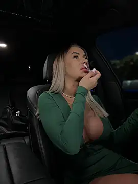 Snapshot of KirstieVegas chatting on 03.13.25 KirstieVegas online show from 03.13.25