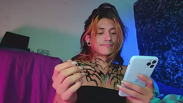 Snapshot of Kenny_starrK chatting on 12.24.24 Kenny starrK online show from 12.24.24