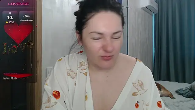 Stacy Davice online show from 09.28.25