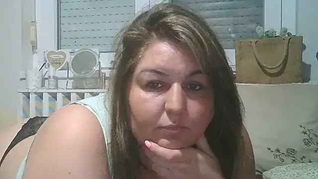 Snapshot of Mileva88 chatting on 09.18.25 Mileva88 online show from 09.18.25