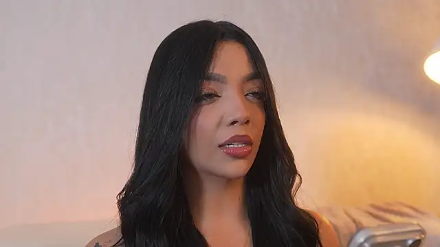 sarah hiill online show from 12.03.25