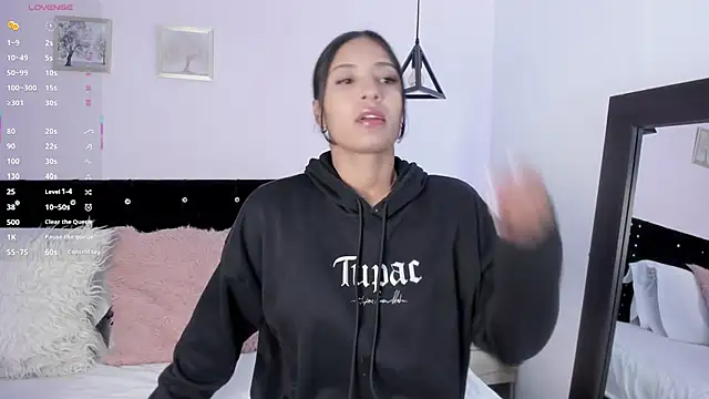 CeliWoods online show from 09.17.25