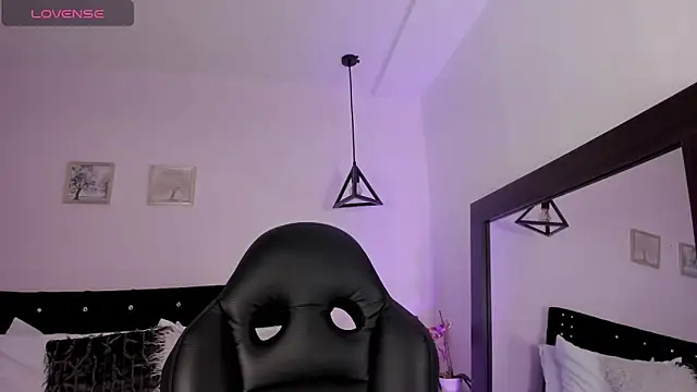 CeliWoods online show from 10.06.25