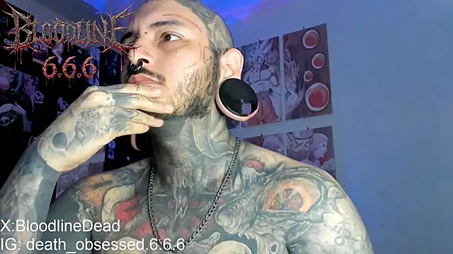 Snapshot of DEATHINK666XX chatting on 01.17.26 DEATHINK666XX online show from 01.17.26