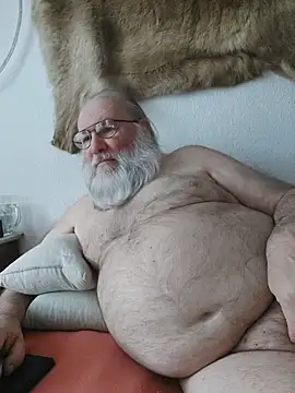 SexySantaC online show from 04.18.26