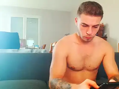 Snapshot of Elkafit28 chatting on 03.27.26 Elkafit28 online show from 03.27.26