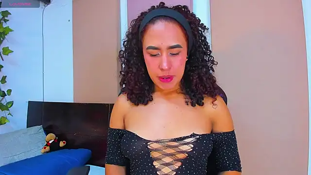 Snapshot of abbyblairs3 chatting on 12.03.25 abbyblairs3 online show from 12.03.25