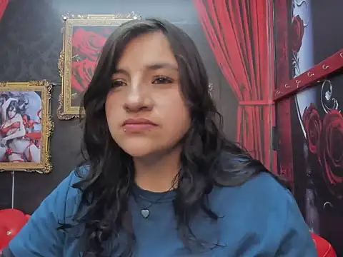 Snapshot of AmaiaDavies chatting on 12.05.24 AmaiaDavies online show from 12.05.24