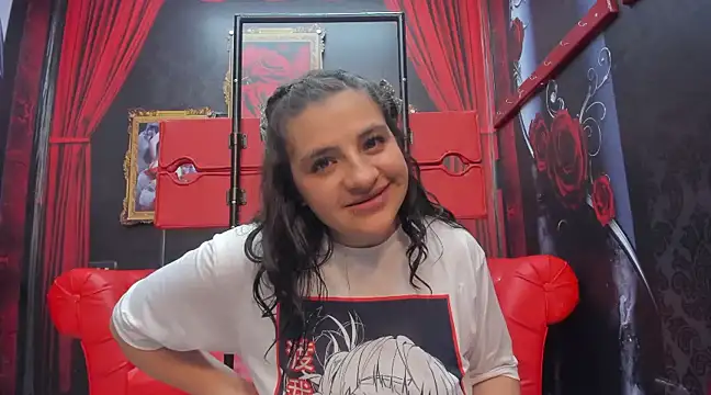 Snapshot of AmaiaDavies chatting on 12.13.24 AmaiaDavies online show from 12.13.24