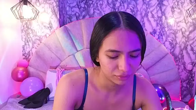  emma miller  online show from 05.09.26