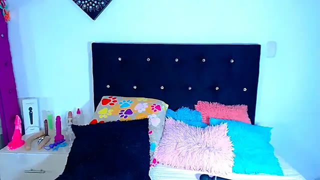 Jenng18 online show from 10.24.25