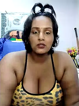 NWC4LYF online show from 02.08.25