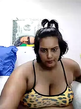 NWC4LYF online show from 02.08.25