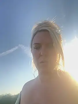 Bustyblondebabe32 online show from 07.09.26