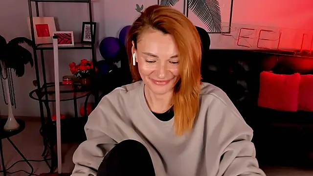 Snapshot of MistyBarnes chatting on 01.09.25 MistyBarnes online show from 01.09.25