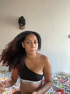 Snapshot of Miley_and_Vash chatting on 01.12.25 Miley and Vash online show from 01.12.25