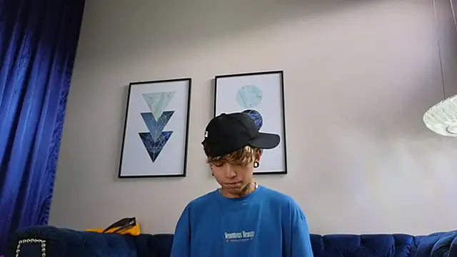 Snapshot of AcidMilo chatting on 03.22.25 AcidMilo online show from 03.22.25