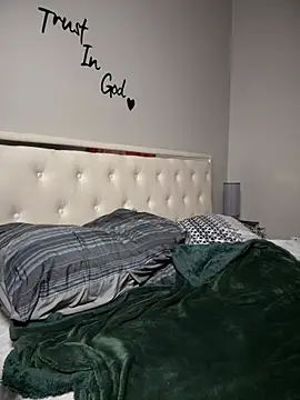 Snapshot of 1Topgyal chatting on 02.07.26 1Topgyal online show from 02.07.26