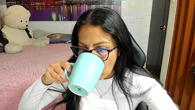 alma blue online show from 03.25.26