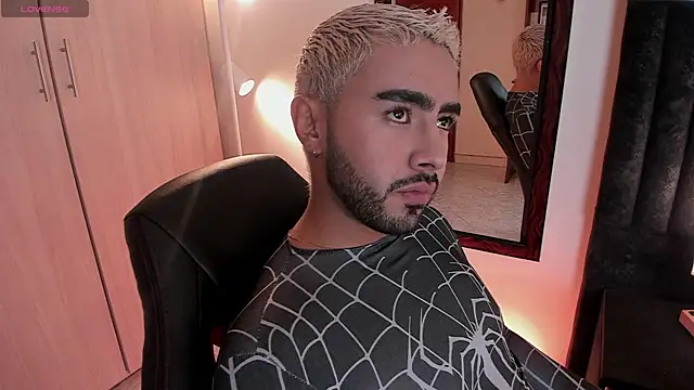 ItsMeEros online show from 09.14.25