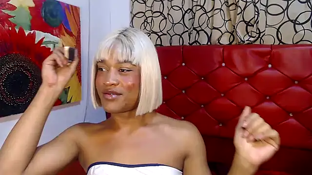 Snapshot of dirtydolltsx chatting on 10.30.25 dirtydolltsx online show from 10.30.25