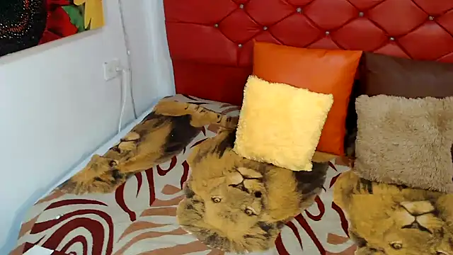 Snapshot of dirtydolltsx chatting on 11.11.25 dirtydolltsx online show from 11.11.25