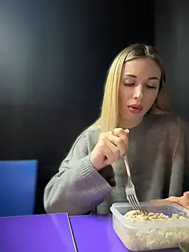 pinkstar  online show from 02.18.25