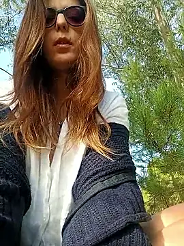 dolcehelena993 online show from 10.10.25